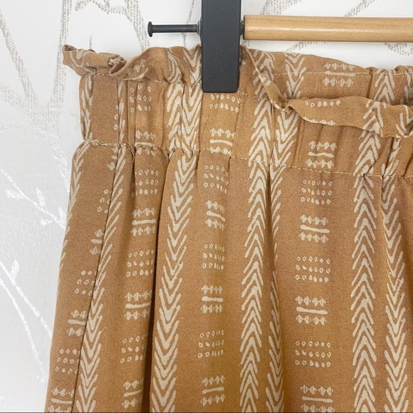 HARPER FRANCESCA’S Goldenrod Southwest Print Mini Skirt Paper Bag Waist small - Picture 5 of 11